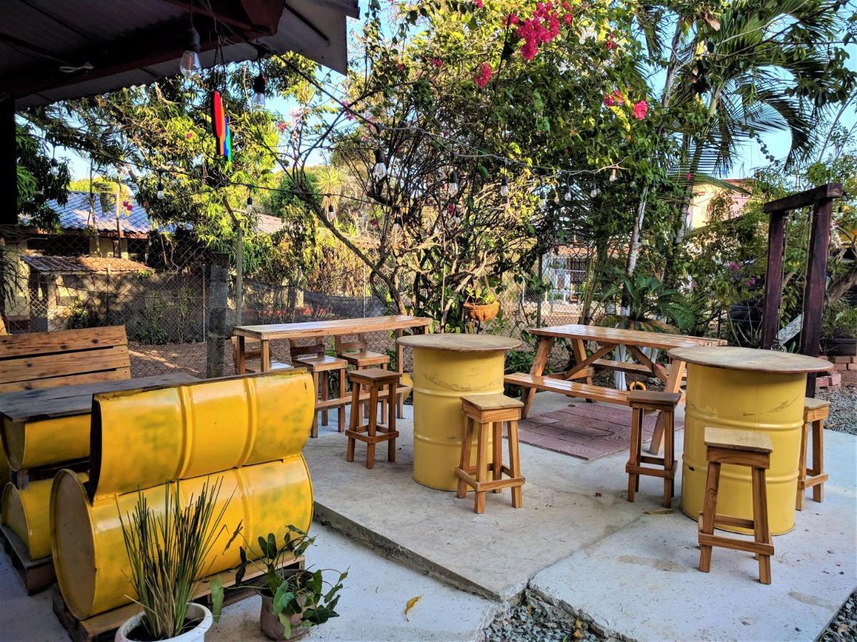 Hostal Dona Maria Pedasi Town Exterior foto