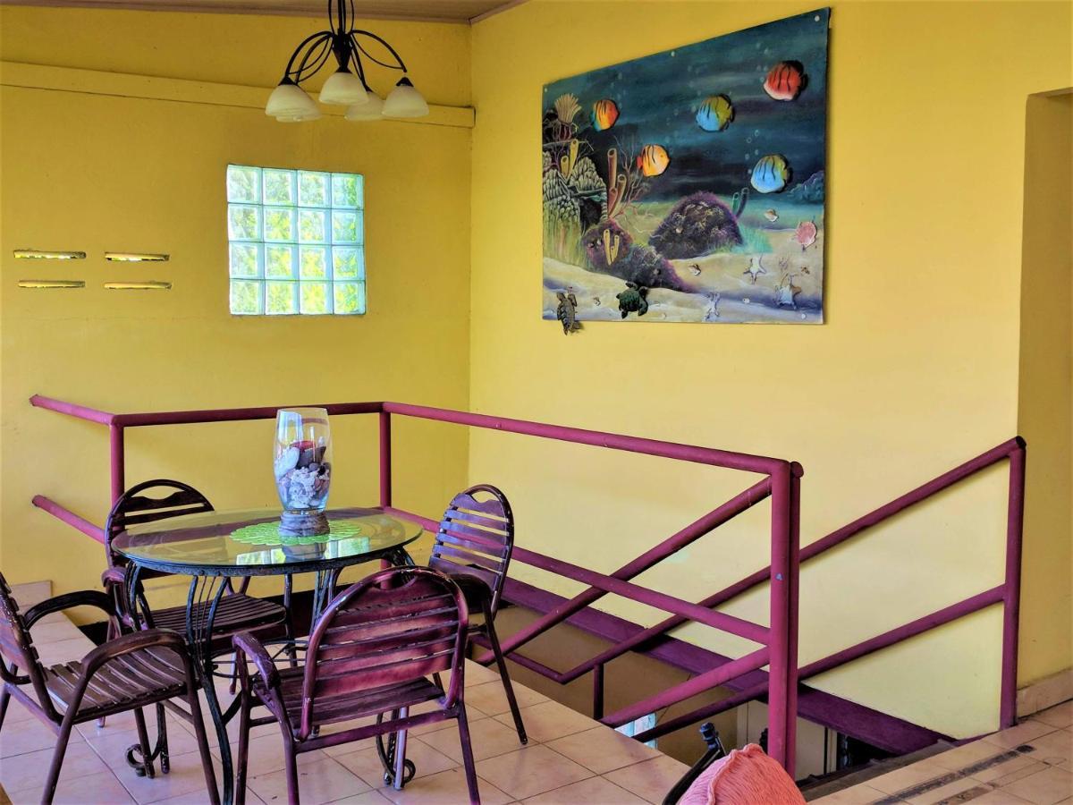 Hostal Dona Maria Pedasi Town Exterior foto