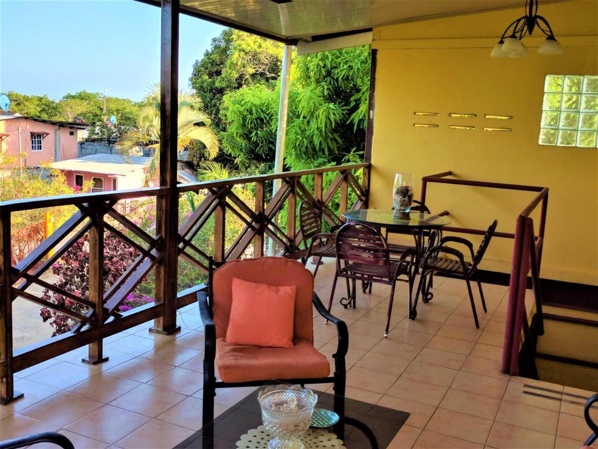 Hostal Dona Maria Pedasi Town Exterior foto