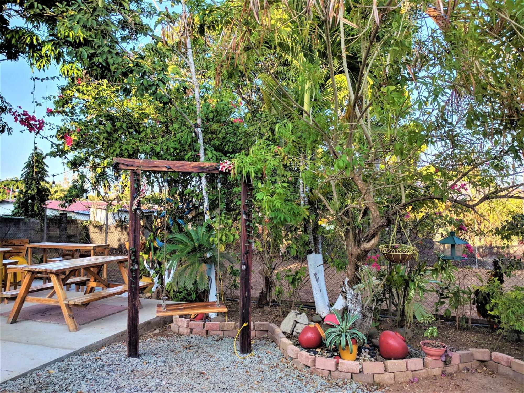 Hostal Dona Maria Pedasi Town Exterior foto